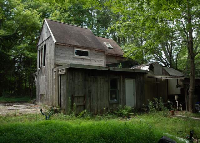 Property at 284 Halls Hill Rd, Colchester, CT 06415, 1 bed, 1 bath