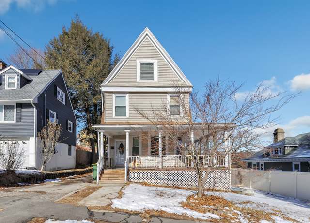 Property at 18 Morningside Ave, Waterbury, CT 06708, 5 beds, 2.5 baths