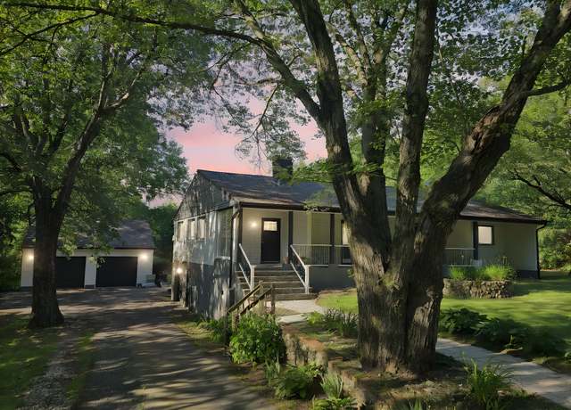Property at 260 Smith St, South Windsor, CT 06074, 3 beds, 2 baths