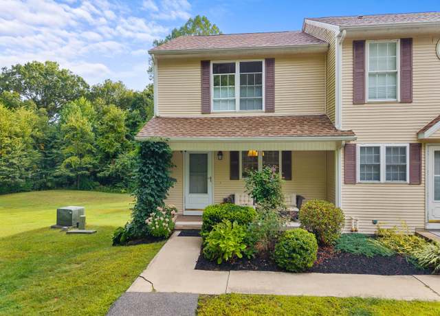 Property at 38 Fairway Dr #1, Ledyard, CT 06339, 2 beds, 1.5 baths