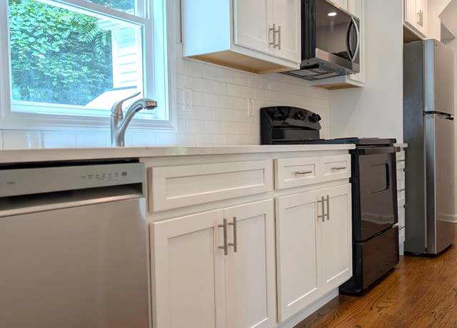 Property at 501 Three Mile Crse, Guilford, CT 06437, 2 beds, 1 bath
