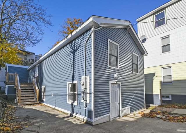 Property at 172 Quinnipiac Ave, New Haven, CT 06513, 2 beds, 1 bath