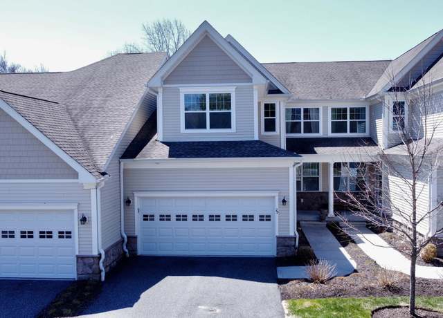 Property at 29 Winding Trl #29, Middlebury, CT 06762, 3 beds, 2.5 baths