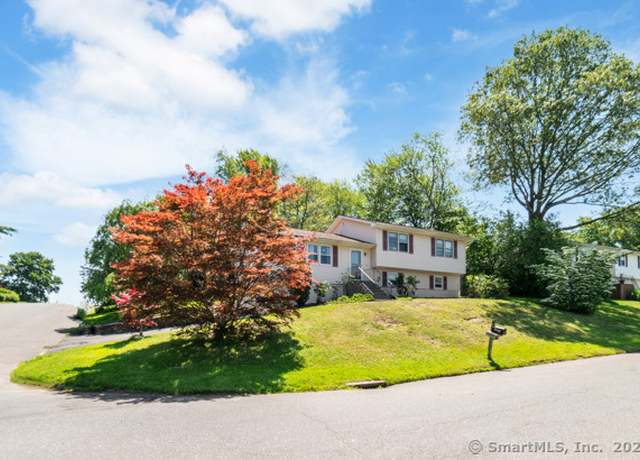 Property at 241 White Birch Dr, Waterbury, CT 06708, 3 beds, 1.5 baths