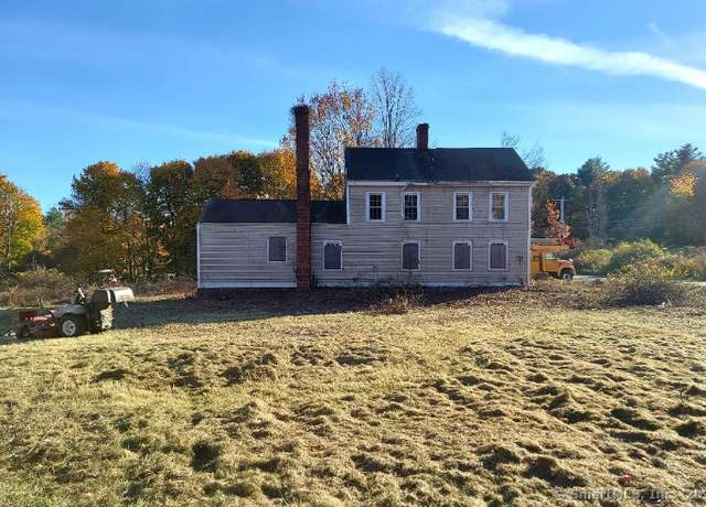 Property at 376 Deercliff Rd, Avon, CT 06001, 4 beds, 2 baths