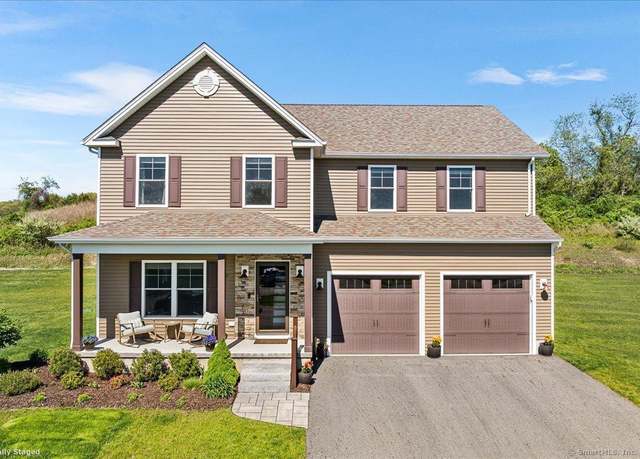 Property at 17 Sea View Ter, Waterford, CT 06385, 4 beds, 2.5 baths