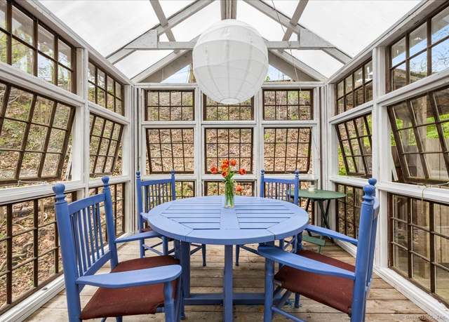 Property at 43 N Main St, Chester, CT 06412, 3 beds, 1.5 baths