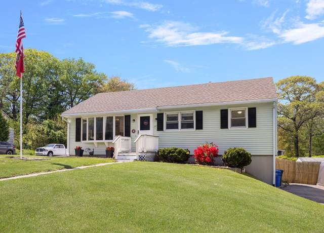 Property at 67 Park Avenue Ext, Montville, CT 06382, 3 beds, 1 bath