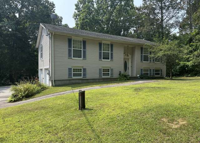 Property at 11 Lee Rd, Lisbon, CT 06351, 3 beds, 2.5 baths