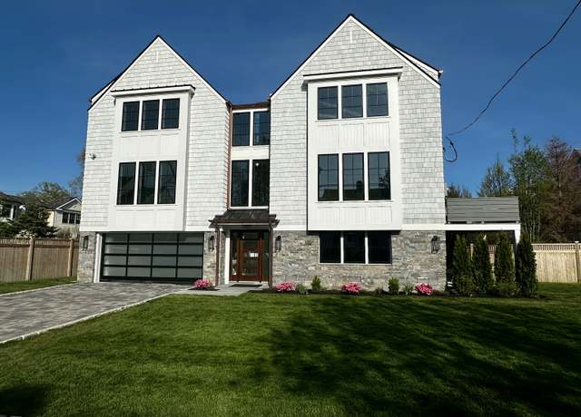 Property at 22 Apple Tree Trl, Westport, CT 06880, 5 beds, 4.5 baths