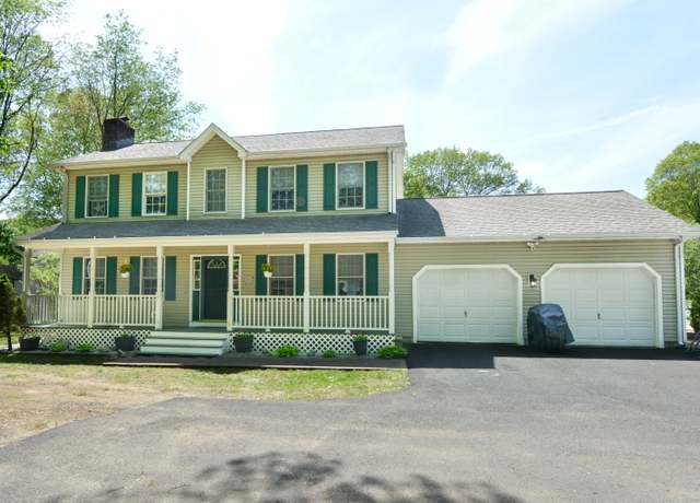 Property at 39 Warner St, Bristol, CT 06010, 3 beds, 2.5 baths