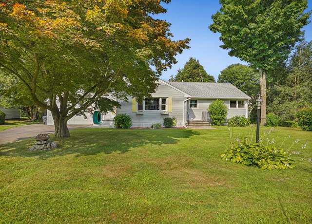 Property at 4328 Madison Ave, Trumbull, CT 06611, 4 beds, 2 baths