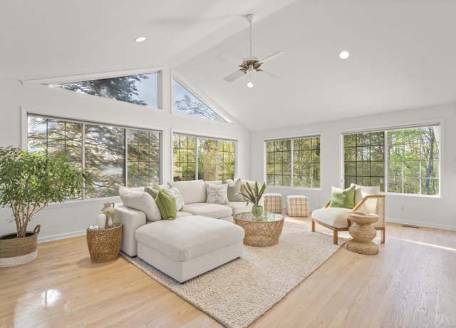 Property at 329 Roxbury Rd, Stamford, CT 06902, 3 beds, 3 baths