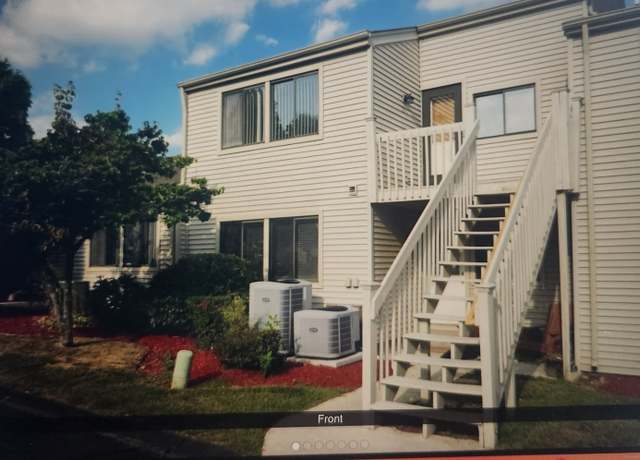 Property at 280 Brittany Farms Rd Apt C, New Britain, CT 06053, 3 beds, 2 baths