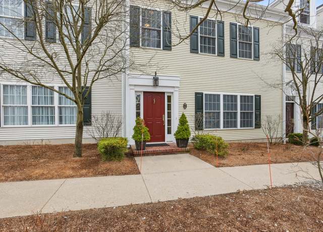 Property at 5 Evarts Ln #5, Madison, CT 06443, 2 beds, 2.5 baths