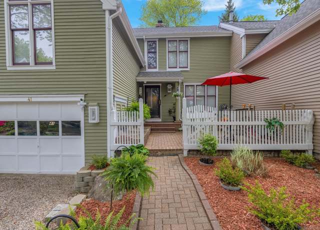 Property at 41 Farm Dr #41, Farmington, CT 06032, 3 beds, 2 baths