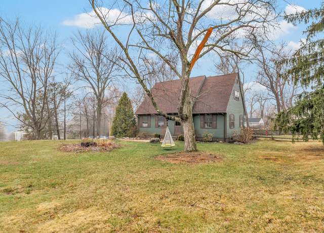 Property at 12 Wilson Dr, Oxford, CT 06478, 4 beds, 1.5 baths
