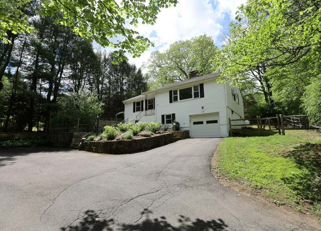 Property at 42 Wilridge Rd, Ridgefield, CT 06877, 2 beds, 2 baths