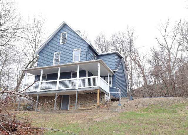 Property at 468 Perkins Ave, Waterbury, CT 06704, 4 beds, 2 baths