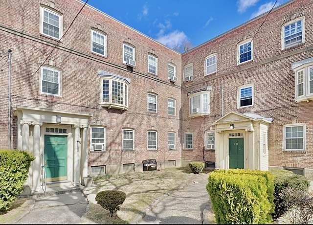 Property at 610 Wilmot Ave #4, Bridgeport, CT 06607, 1 bed, 1 bath