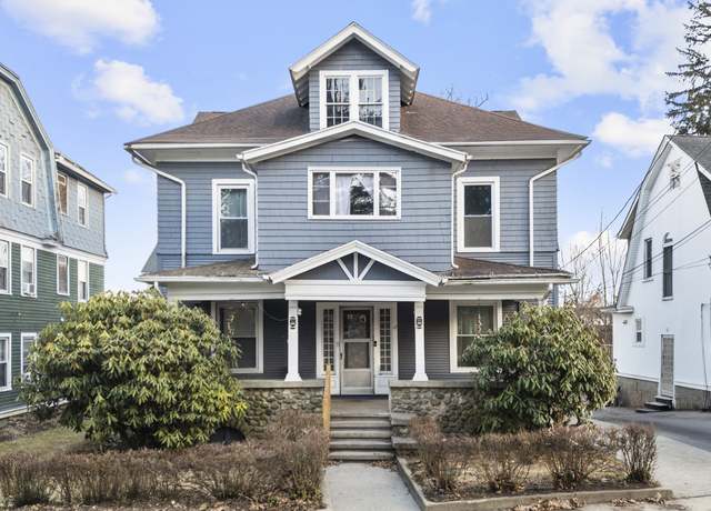 Property at 318 Pine St, Waterbury, CT 06704, 5 beds, 2 baths