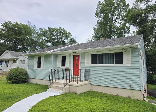 Property at 1190 Meriden Rd, Waterbury, CT 06705, 3 beds, 2 baths