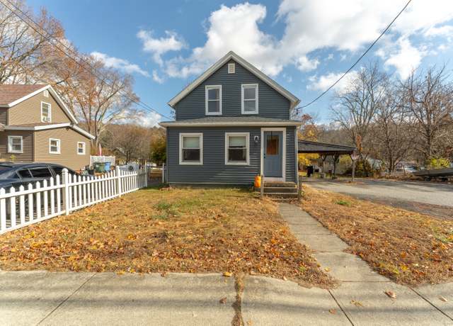 Property at 82 Taftville Occum Rd, Norwich, CT 06360, 3 beds, 1 bath