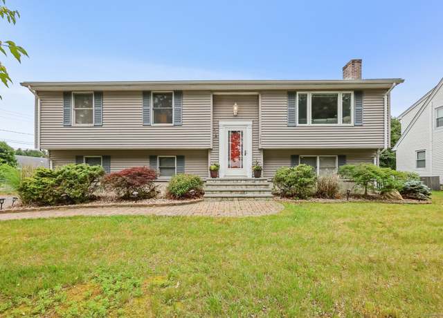 Property at 142 Raffia Rd, Enfield, CT 06082, 3 beds, 2.5 baths