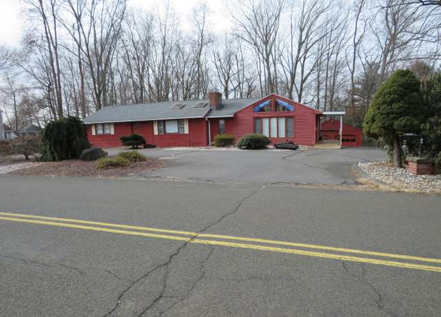 Property at 80 Ridgewood Rd, Southington, CT 06489, 2 beds, 2 baths