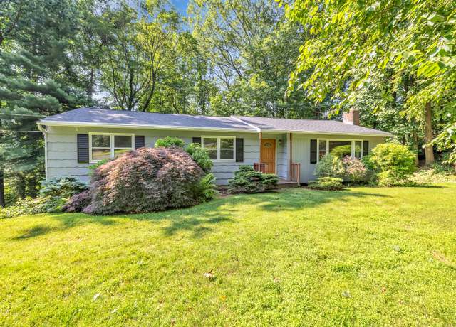 Property at 49 Nutmeg Ln, Shelton, CT 06484, 4 beds, 2 baths