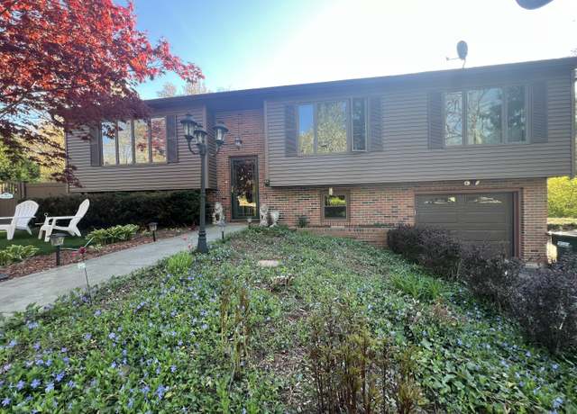 Property at 1578 Old Colchester Rd, Montville, CT 06370, 3 beds, 1.5 baths