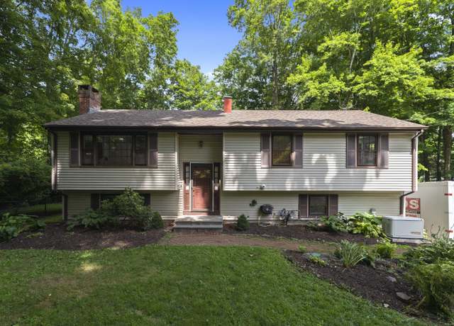 Property at 77 Pinebrook Cir, Guilford, CT 06437, 3 beds, 2.5 baths