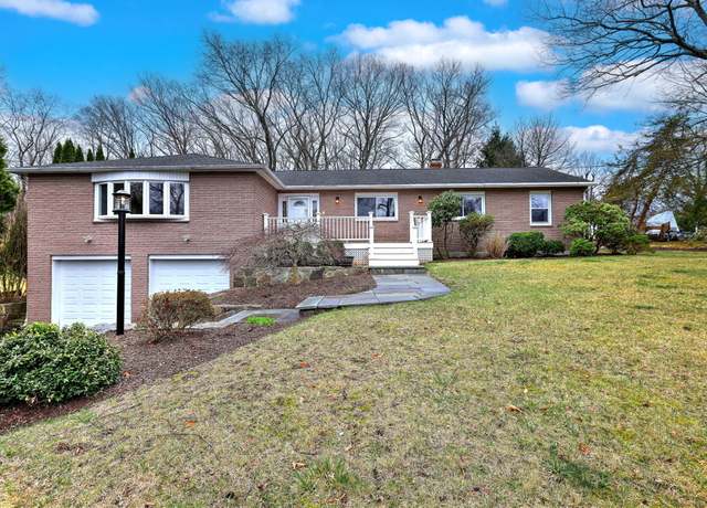 Property at 56 Maple Ln, Shelton, CT 06484, 4 beds, 1.5 baths