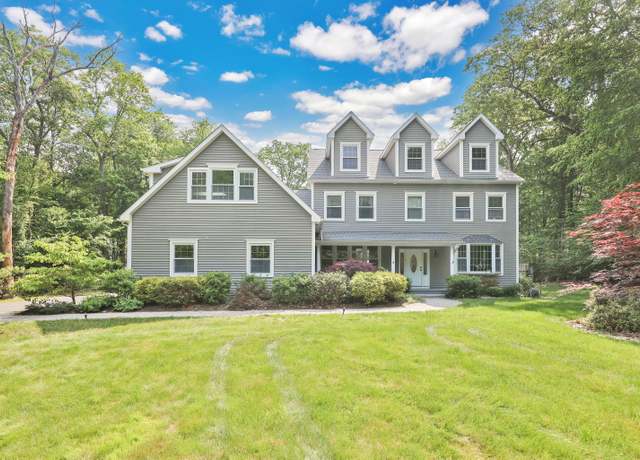 Property at 676 Bolton Rd, Vernon, CT 06066, 4 beds, 5 baths