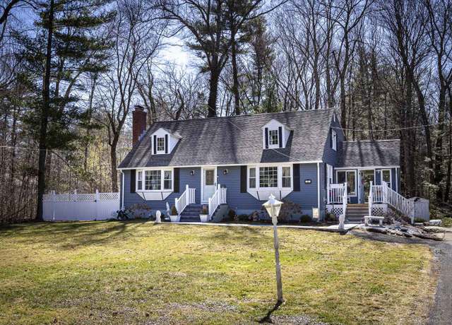 Property at 3 Partridge Ln, Bloomfield, CT 06002, 4 beds, 2 baths
