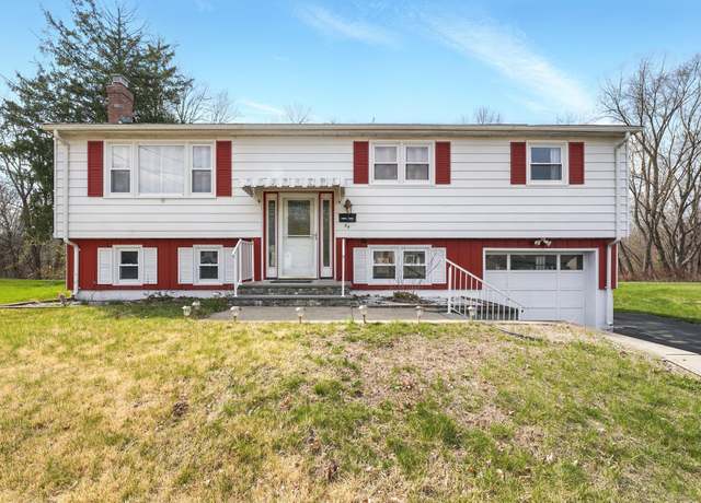 Property at 94 Mohawk Dr, East Hartford, CT 06108, 4 beds, 1.5 baths
