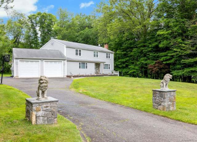 Property at 25 Wedgewood Dr, Woodbridge, CT 06525, 5 beds, 2.5 baths