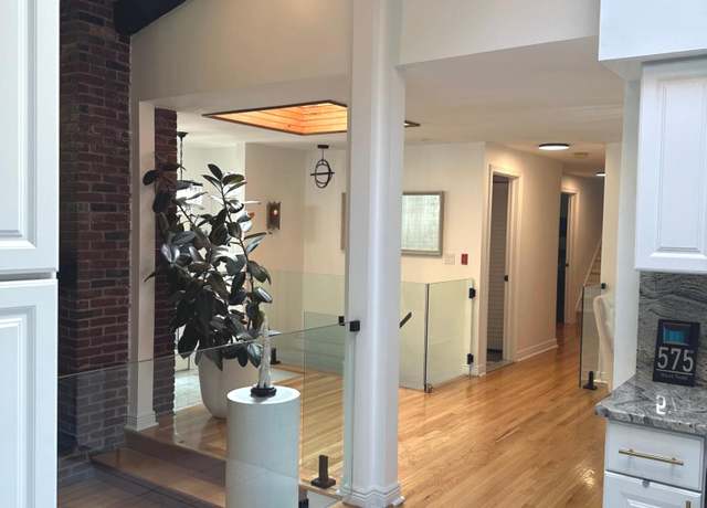 Property at 575 W Todd St, Hamden, CT 06518, 4 beds, 4 baths