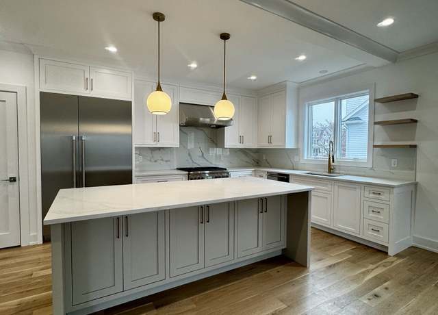 Property at 345 Reef Rd Unit B6, Fairfield, CT 06824, 4 beds, 5 baths