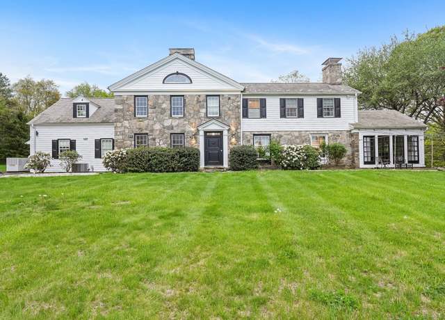 Property at 20 Fieldstone Dr, Easton, CT 06612, 6 beds, 7 baths