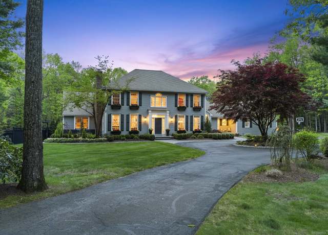 Property at 16 Whitehall Pl, Farmington, CT 06032, 5 beds, 6 baths
