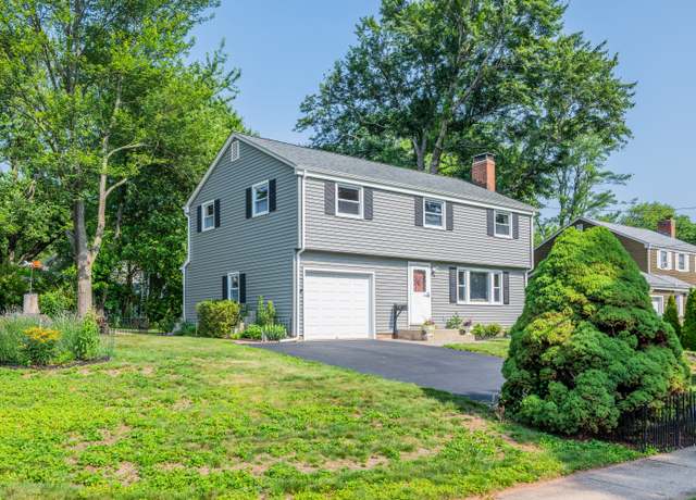Property at 112 Shadow Ln, West Hartford, CT 06110, 4 beds, 2.5 baths