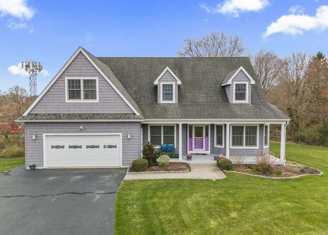 Property at 10 Easy St Unit C, New London, CT 06320, 2 beds, 2.5 baths