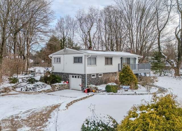 Property at 8 Stonecrop Rd, Norwalk, CT 06851, 3 beds, 2 baths