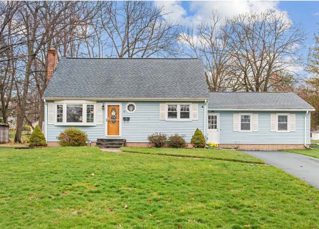 Property at 36 Christopher Dr, Vernon, CT 06066, 3 beds, 1.5 baths