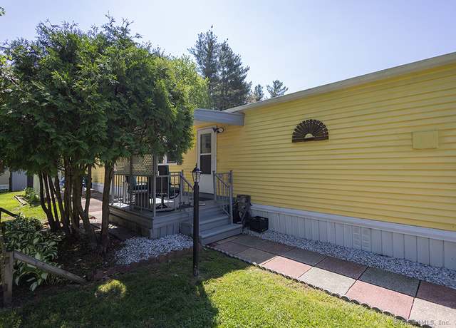 Property at 1 Riverview Dr, Plainville, CT 06062, 2 beds, 1 bath