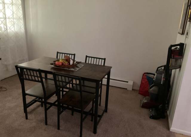 Property at 17 Fairview Dr Apt 3, Danbury, CT 06810, 2 beds, 1 bath