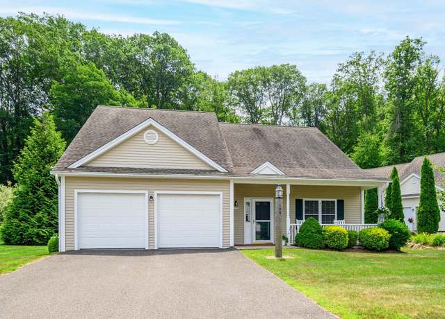 Property at 199 Meadow Brook Rd #199, Oxford, CT 06478, 2 beds, 2.5 baths