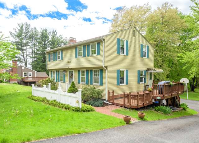 Property at 458 Somers Rd, Ellington, CT 06029, 4 beds, 1.5 baths