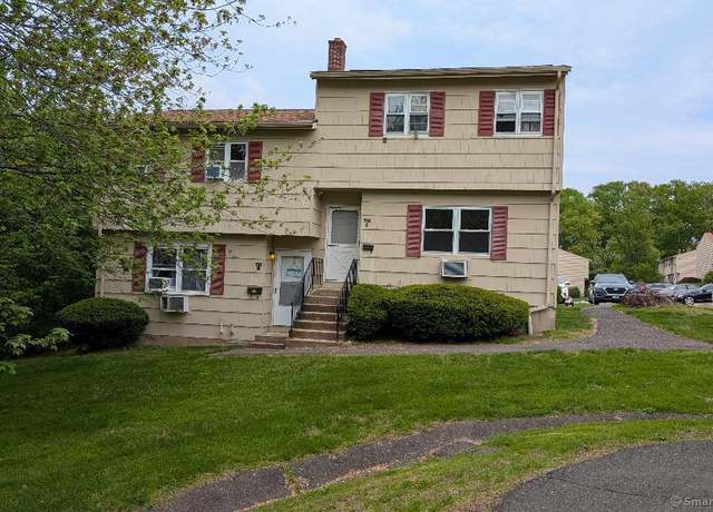 Property at 70 Lantern Park Dr #1, Naugatuck, CT 06770, 3 beds, 1.5 baths